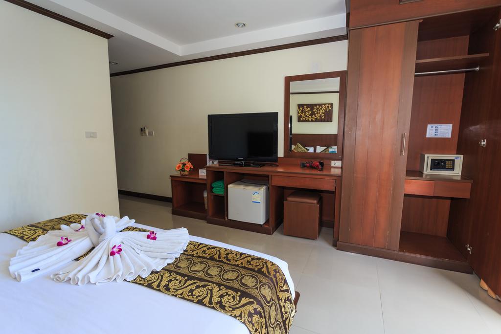 Sharaya Patong Hotel Exterior photo