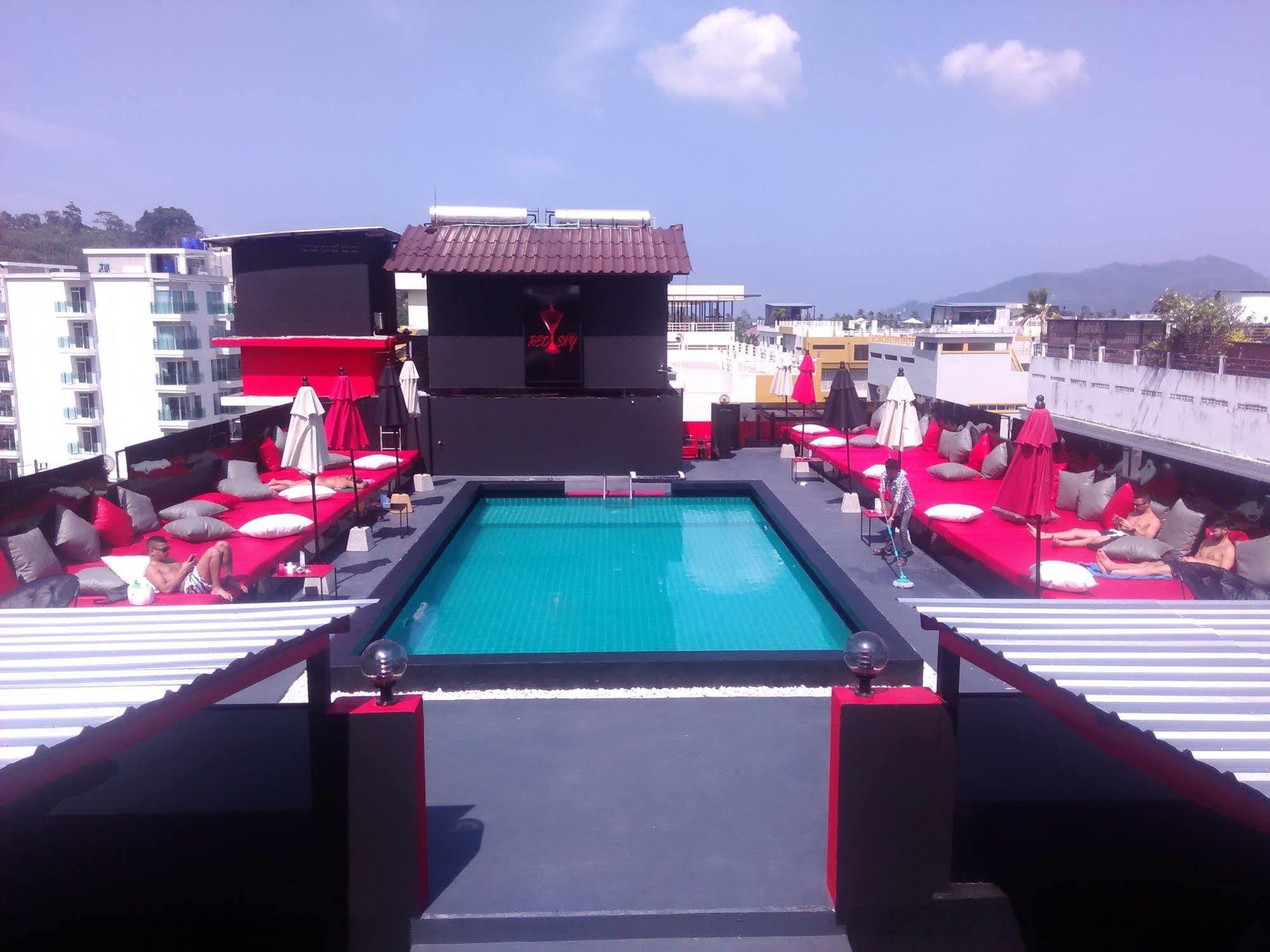 Sharaya Patong Hotel Exterior photo