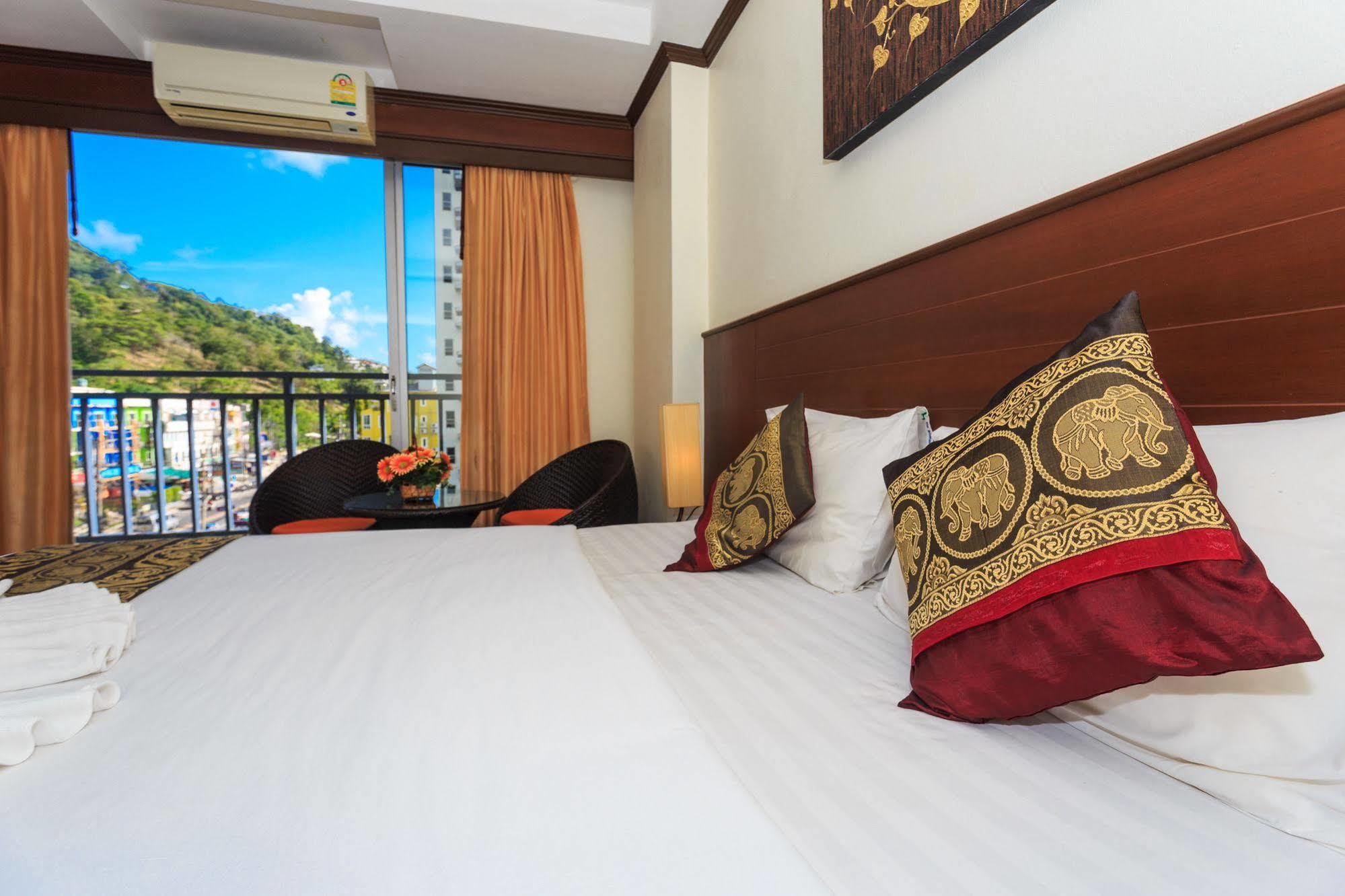 Sharaya Patong Hotel Exterior photo